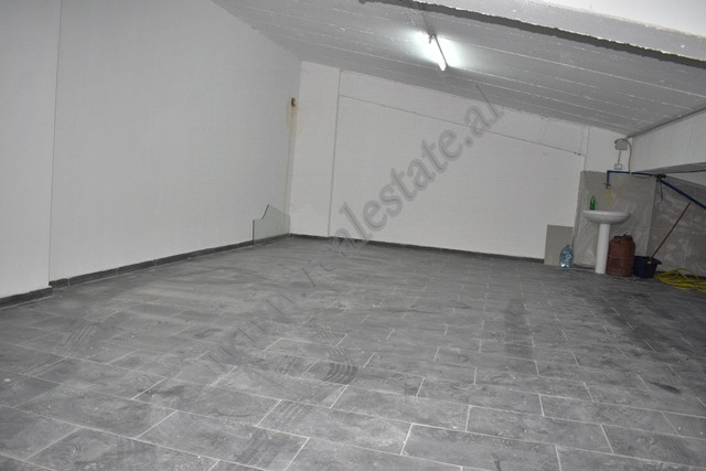 Warehouse for rent on Ndre Mjeda street, in the Star complex.
The warehouse is located on the 1st f